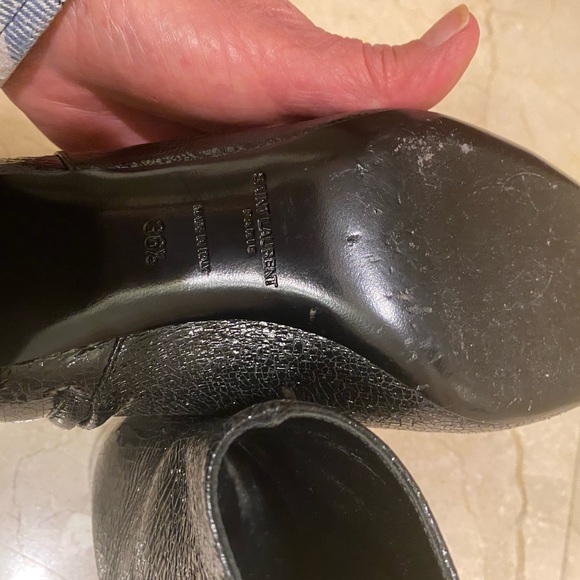 Saint Laurent Lou Boots - Picture 8 of 13